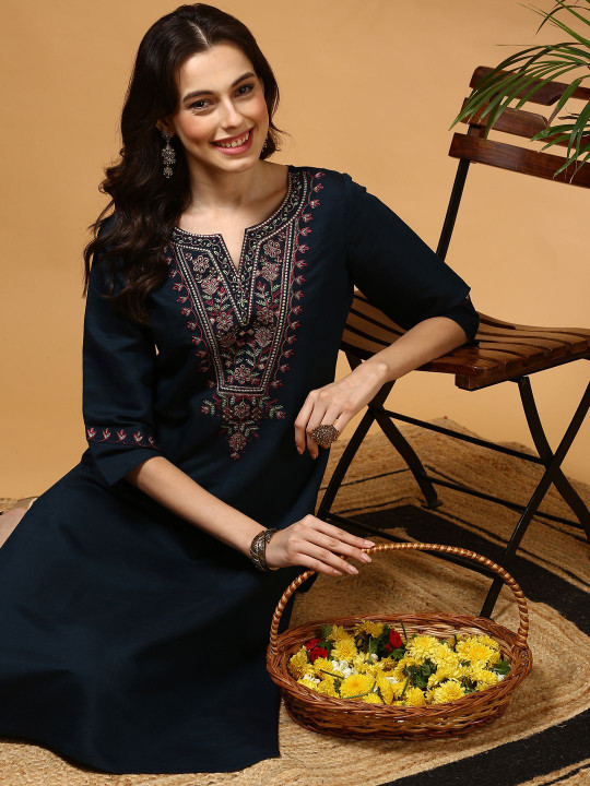 Anouk Floral Yoke Design Notch Neck Straight Kurta