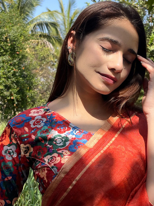 Bindigasm's Advi Printed V Neck Short Sleeves Saree Blouse