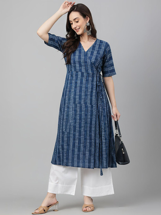 THREAD BOX Women Geometric Printed Kurta