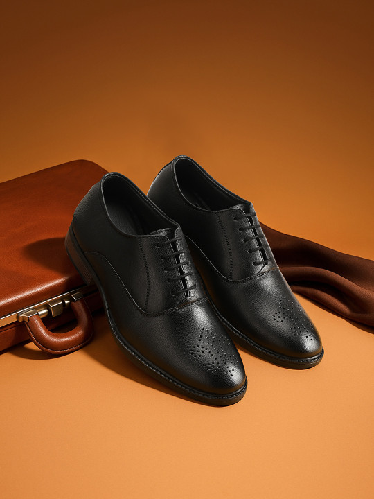 House of Pataudi Men Leather Lace-Up Formal Brogues