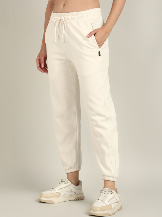 Alan Jones Women Mid-Rise Joggers