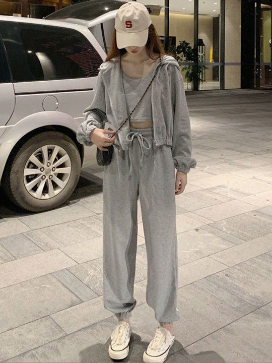StyleCast Women Round Neck & Long Sleeves Sweatshirt With Trouser Co-Ords