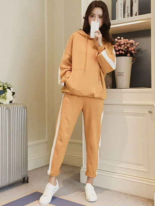 StyleCast Women Hooded & Long Sleeves Sweatshirt With Jogger Co-Ords