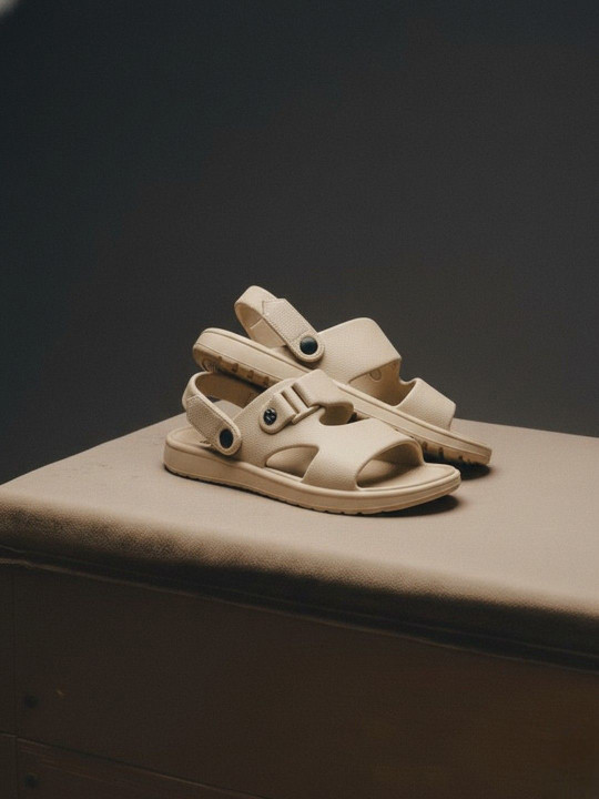 Roadster The Lifestyle Co. Men EVA Self-Design Sliders