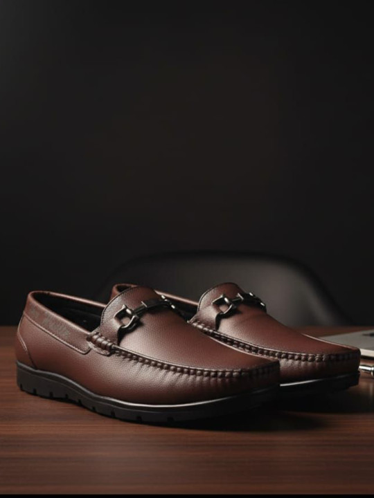 Von huette Men Textured Moisture Wicking Slip-On Horsebit Loafers