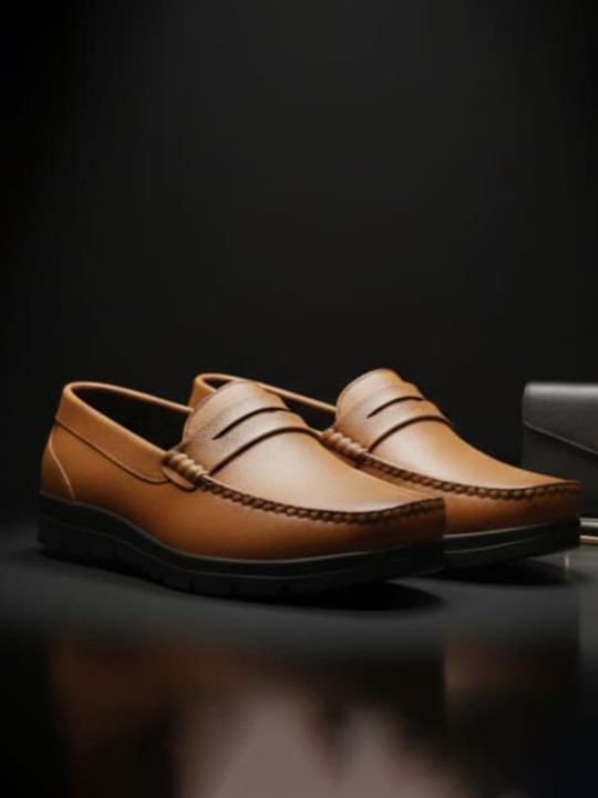 Von huette Men Round Toe Slip-On Loafers