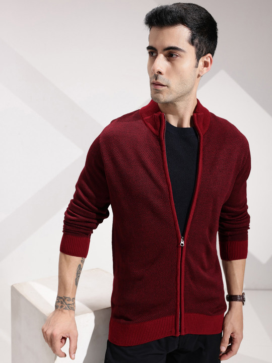 INVICTUS High Neck Sweater