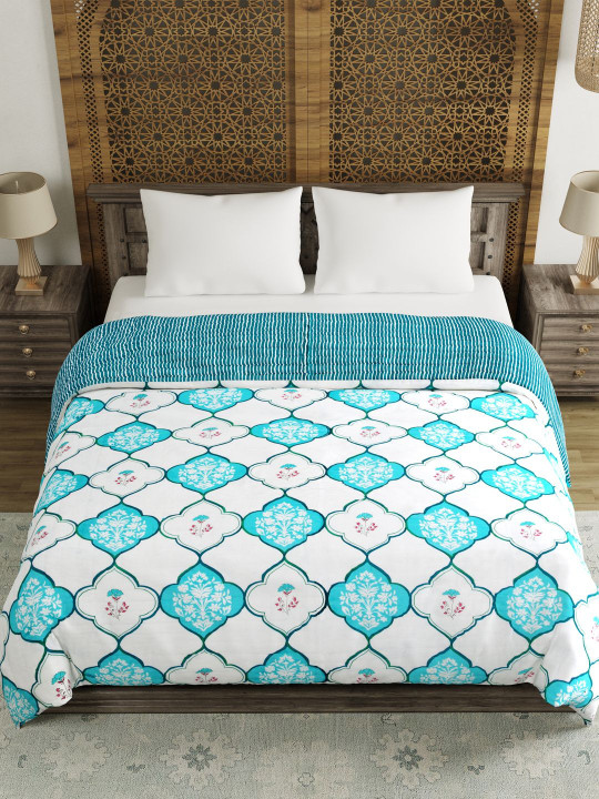 BLOCKS OF INDIA Blue & White Floral Printed Pure Cotton AC Room 350 GSM Double Bed Quilt