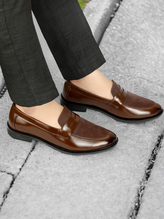 RIMEZS Men Textured PU Loafers