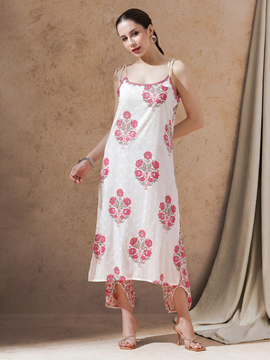 SINSINI Women Floral Printed Regular Pure Cotton Kurta with Trousers