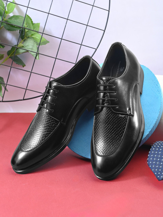 House of Pataudi Men Textured Formal Derbys