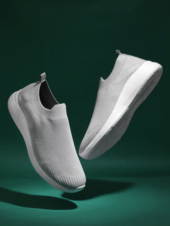 glitchez Men Lace-Ups Round Toe Sneakers