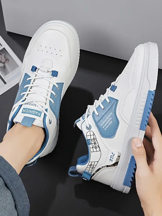 Layasa Men Colourblocked Sneakers