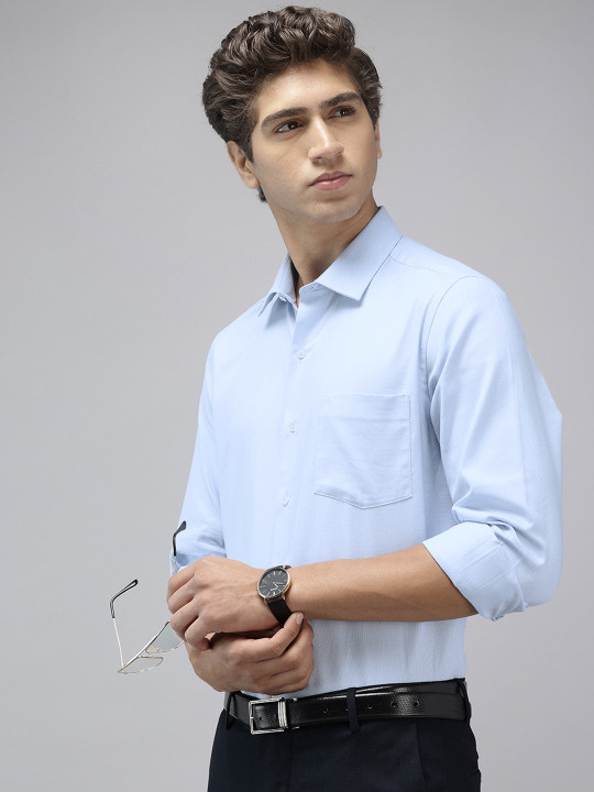 Arrow Manhattan Slim Fit Textured Pure Cotton Formal Shirt