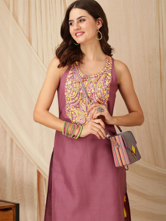 Youthnic Women Ethnic Motifs Yoke Embriodery Sleeveless Kurta With Tassles and Kodi