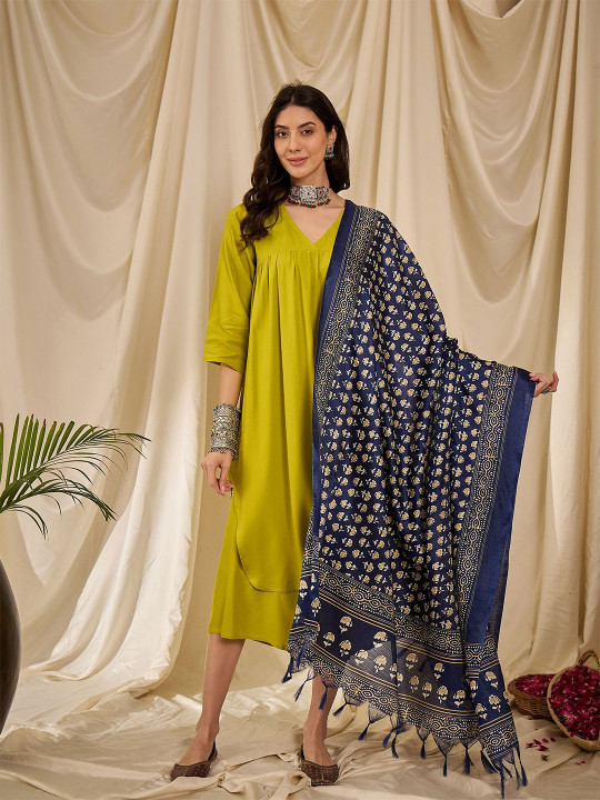 InWeave Floral Printed Tasselled Dupatta