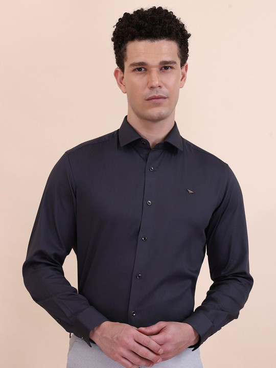 Greenfibre Men Slim Fit Solid Spread Collar Cotton Formal Shirt
