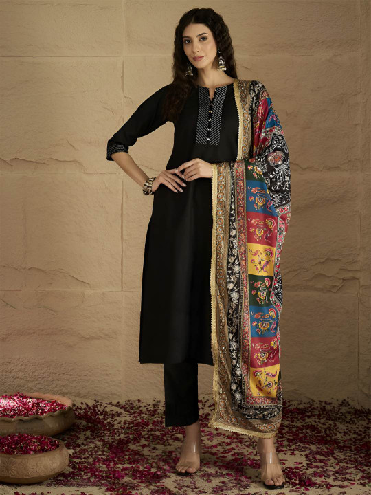 Varanga Women Solid Kurta with Trousers & Dupatta