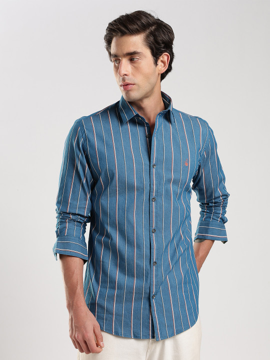 MR BUTTON Men Slim Fit Striped Casual Shirt