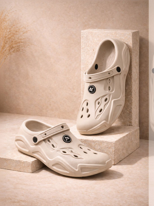 AMAEZO Men Clogs Sandals