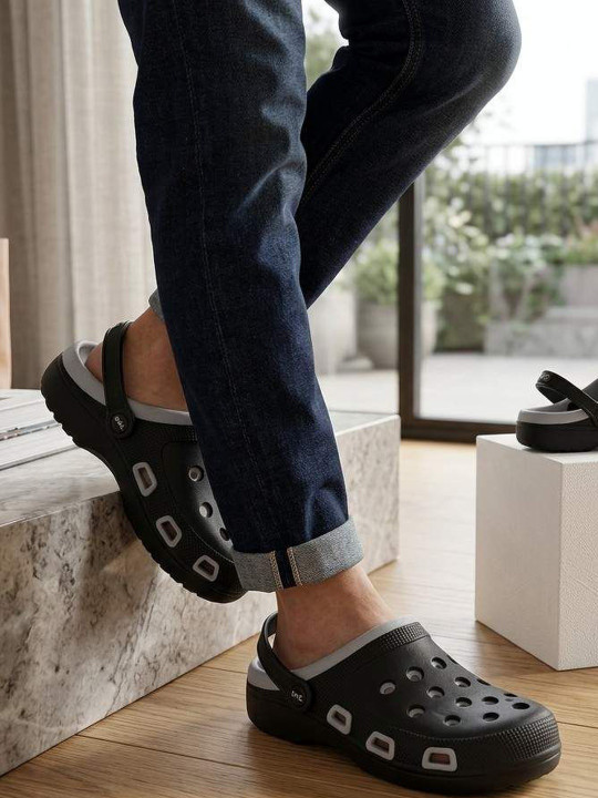 TRZ Men Clogs Sandals