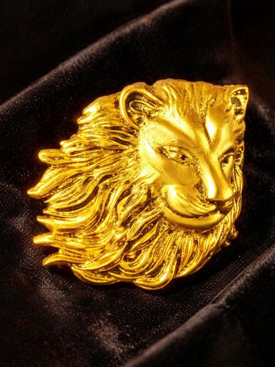 Mahi Men Royal Lion-Head-Shaped Brooch
