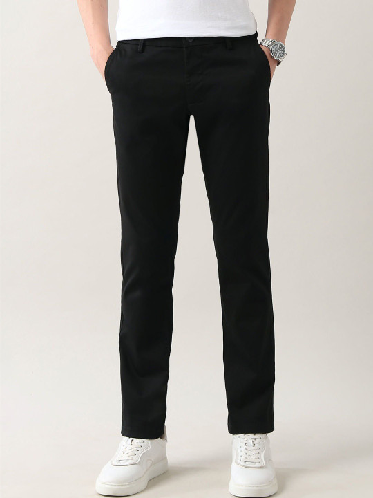 Arrow Men Bronson Slim Fit Low-Rise Chino Trousers