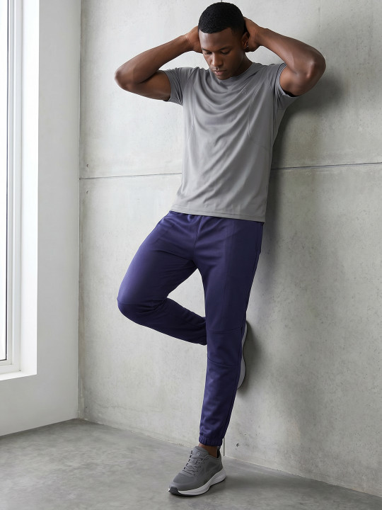 HRX by Hrithik Roshan Men Regular Fit Rapid-Dry Training Joggers