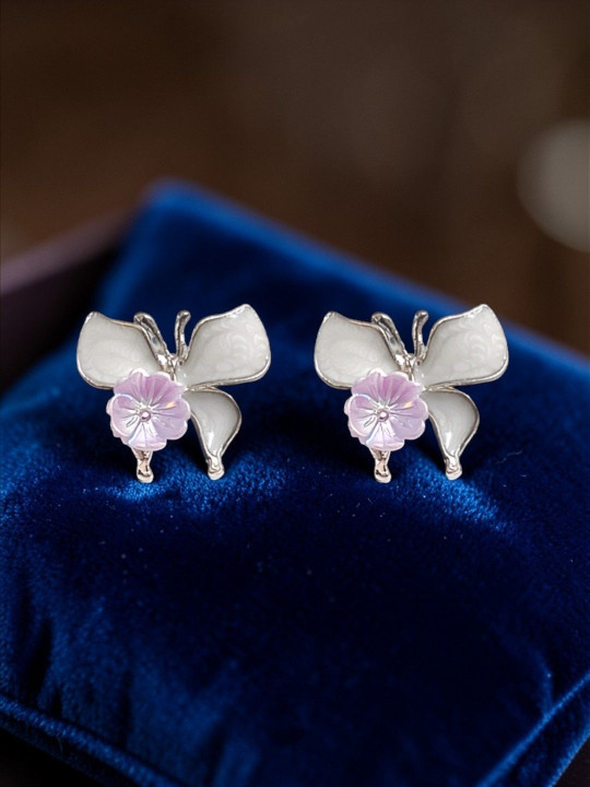 AccessHer Studs Earrings