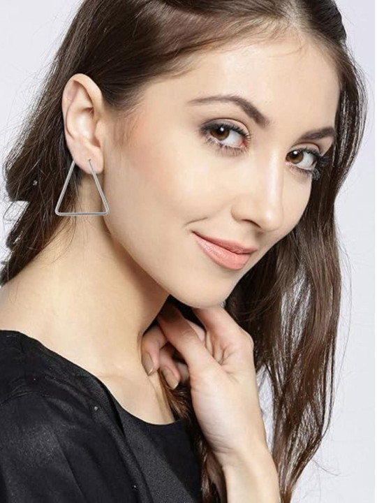 DN Creation Triangular Hoop Earrings