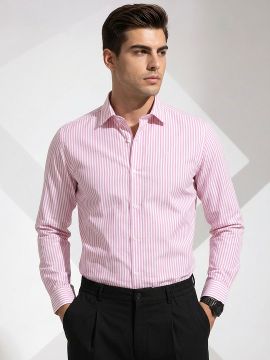 INVICTUS Men Slim Fit Vertical Striped Pure Cotton Formal Shirt