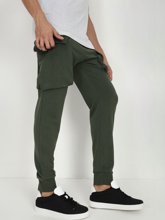 Necked Men Relaxed Fit Track Pants