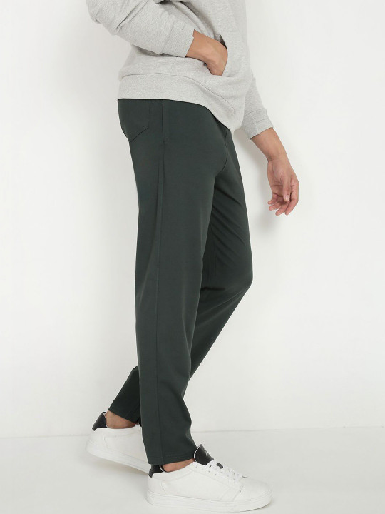 Necked Men Regular Fit Track Pants