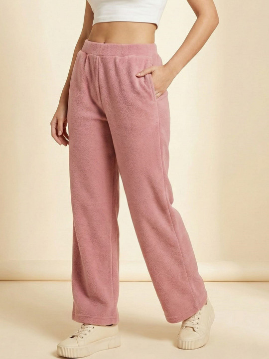 Wineberry Women Velvet Mid-Rise Lounge Pants