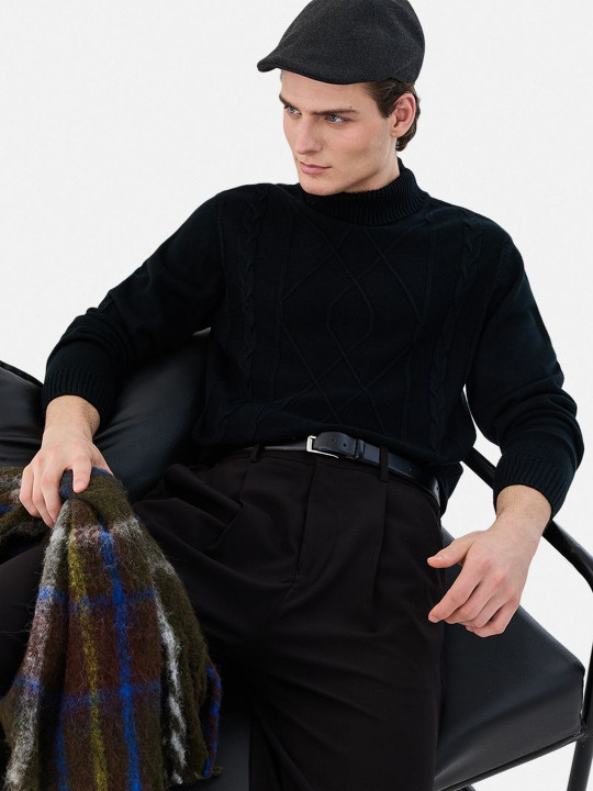Snitch Men Cable Knit Pullover