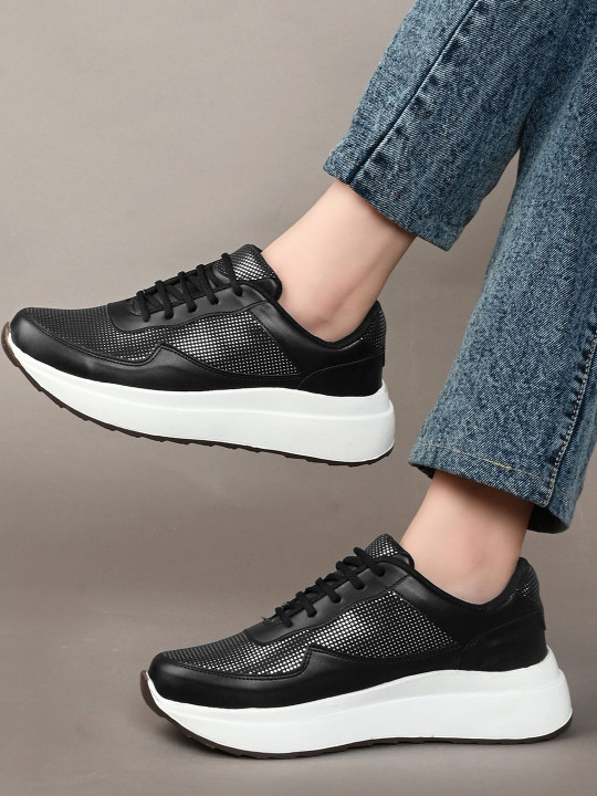 XE Looks Women Perforations Sneakers