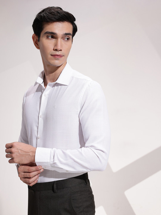 INVICTUS Urban Slim Fit Solid Formal Shirt