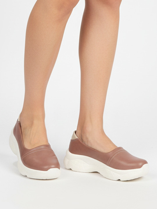FAUSTO Women Round Toe Lightweight Slip-On Sneakers