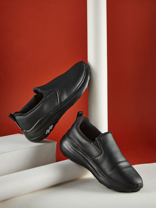 Campus Men Walking Non-Marking Shoes IVORY