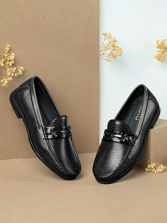 NAATU Men Textured Slip-On Round Toe Formal Loafers