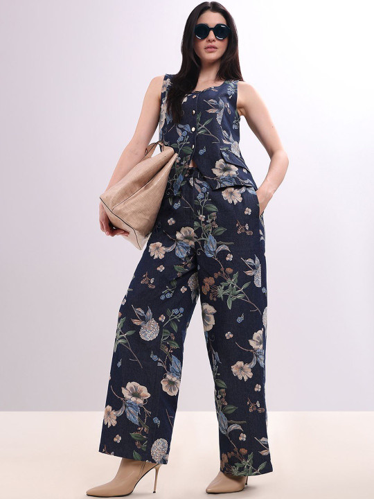 Vero Moda Women Floral Printed Straight Fit High-Rise Easy Wash Trousers
