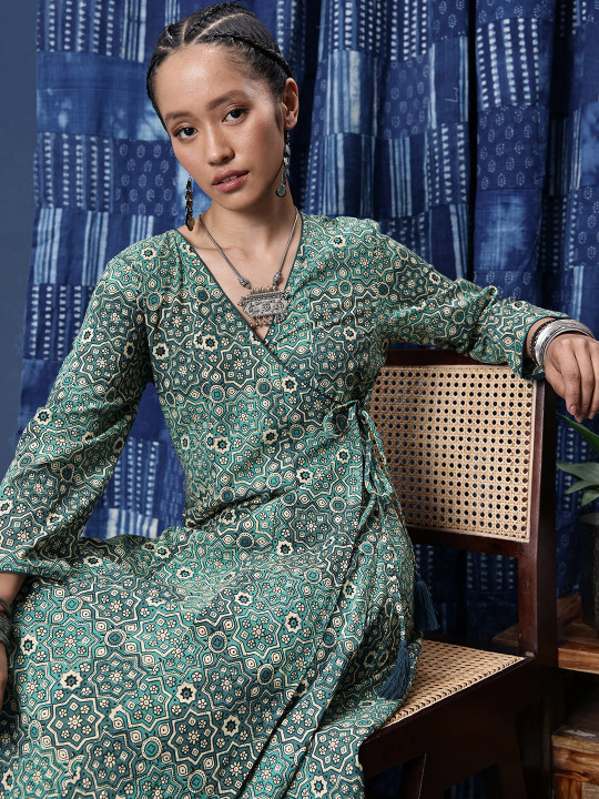 Taavi Hand Block Printed Pure Cotton Angrakha Kurta
