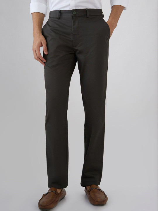 Park Avenue Men Slim Fit Solid Pattern Cotton Blend Flat Front Casual Trousers
