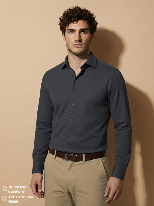 Van Heusen IQ Men Non-Iron Wrinkle Resistant High Stretch Breathable Shirt