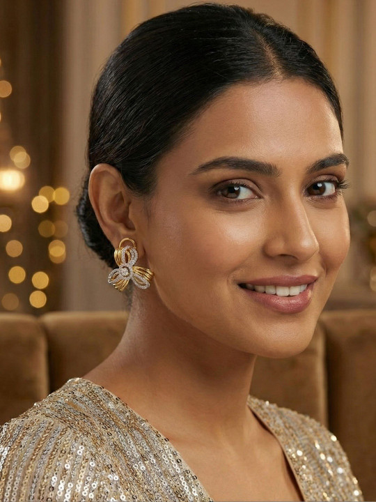 Niscka Studs Earrings