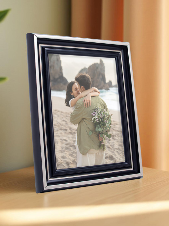 Golden Peacock Black & Silver-Toned 1 Pieces MDF Table Photo Frames