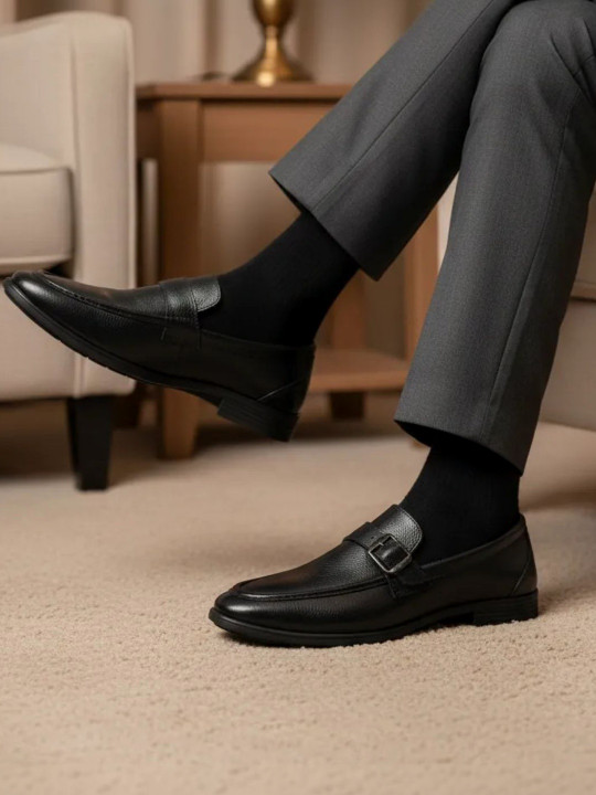 Koblerr Men Textured Formal Shoes