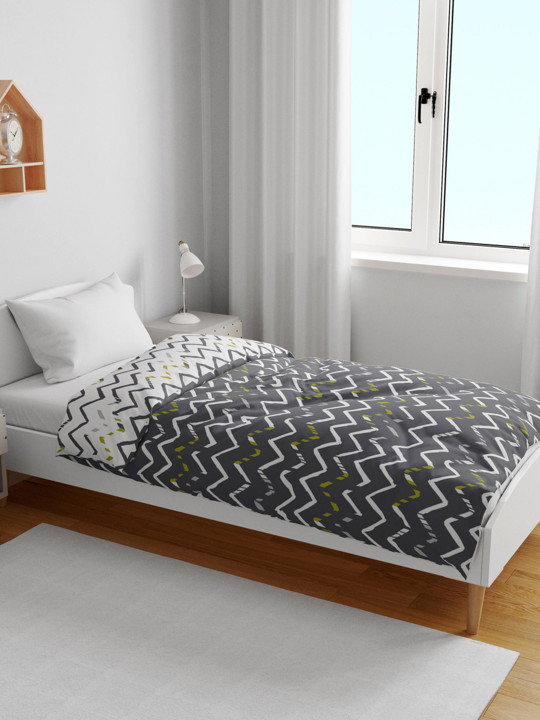 Divine Casa Dove & White Abstract Microfiber AC Room 120 GSM Single Kids Dohar Blanket