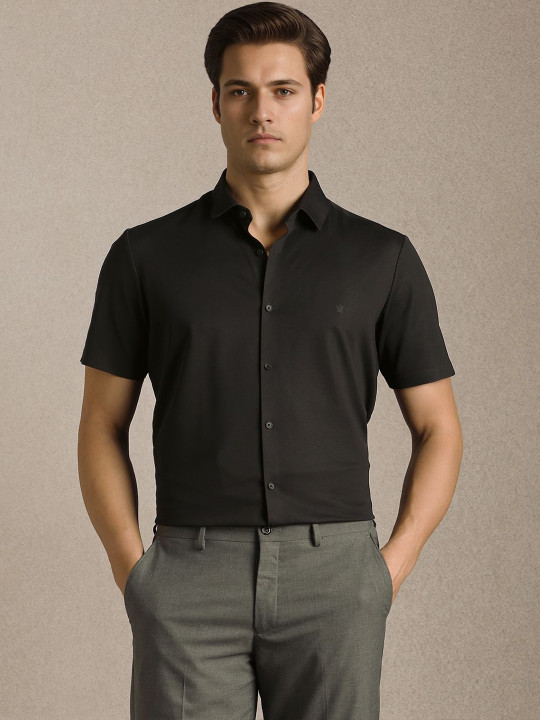 Louis Philippe Men Black Solid Half Sleeves Casual Shirts