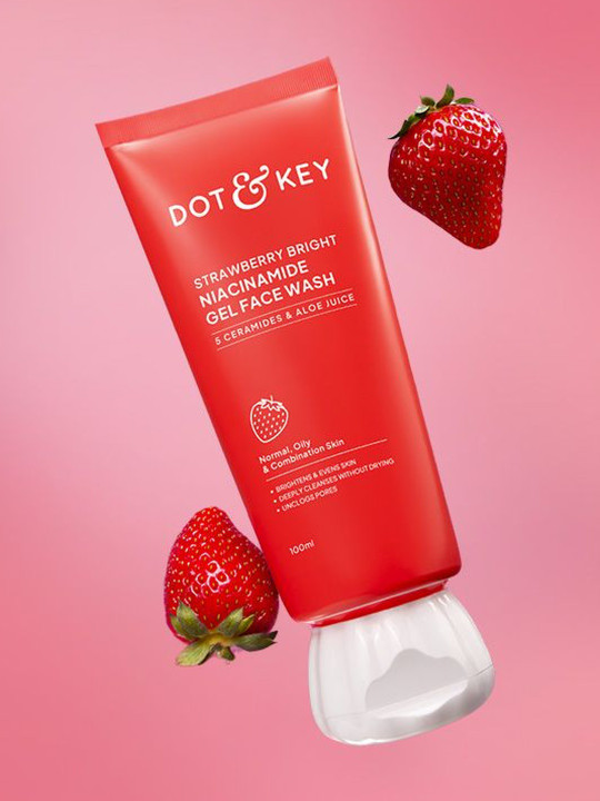 DOT & KEY Strawberry Bright Niacinamide Brightens & Smoothes Skin,Non-Drying Gel Face Wash